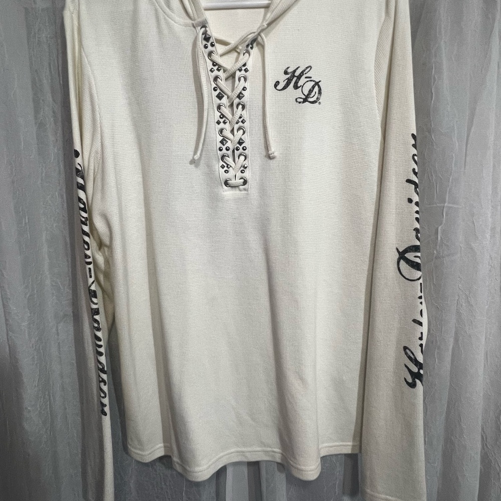 Like New!! Harley-Davidson Cream Hoodie with Black Label